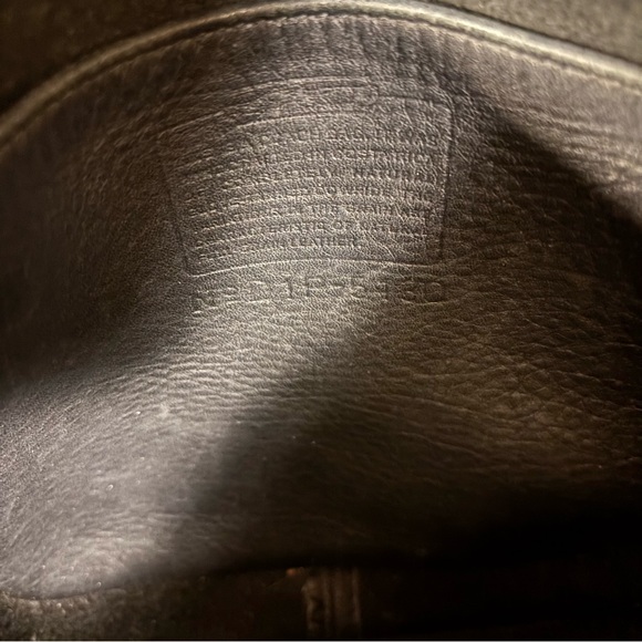 COACH Vintage 5130 Station Elegant Black Leather Shoulder Bag - Picture 5 of 11